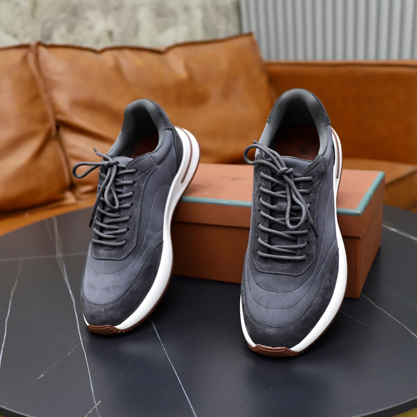 Ex-factory price: 462💰Loropiana LP men's shoes ♞size; 38-44 "45. Customized" original leather splicing. It is really easy to wear, lazy, relaxed, casual, perfect comfort, and there are many color choices, and they all look good with clothes. Is it true that Loropiana can bring social value? “Loropiana is the best thing money can buy”